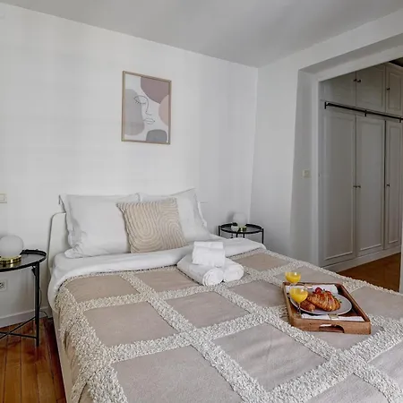 Champs-elysees - 2br With Balcony - Cityapartmentstay Appartamento *